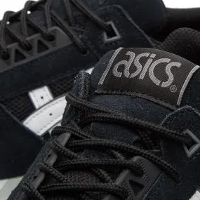 Asics Gel RespectorBlack & White