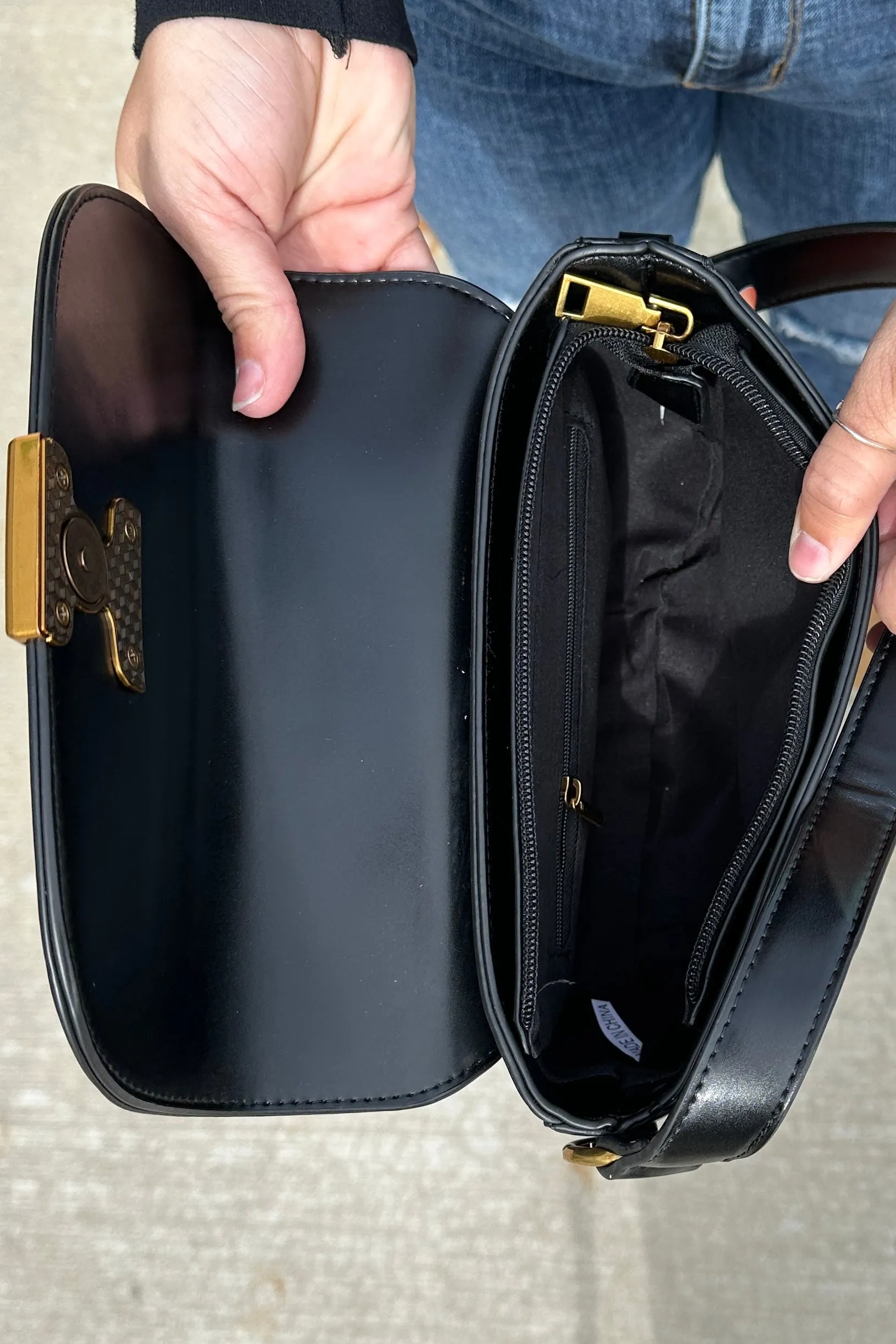 Classic Shoulder Bag - Black