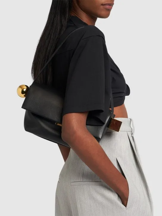 Jacquemus   Le Rond Carre leather shoulder bag 