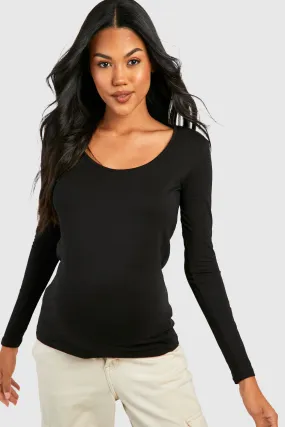 Maternity Basic Long Sleeve Scoop Neck Top