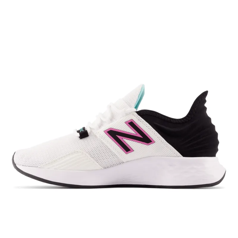 New Balance Women's Fresh Foam Roav Running Shoe - WROAVWB