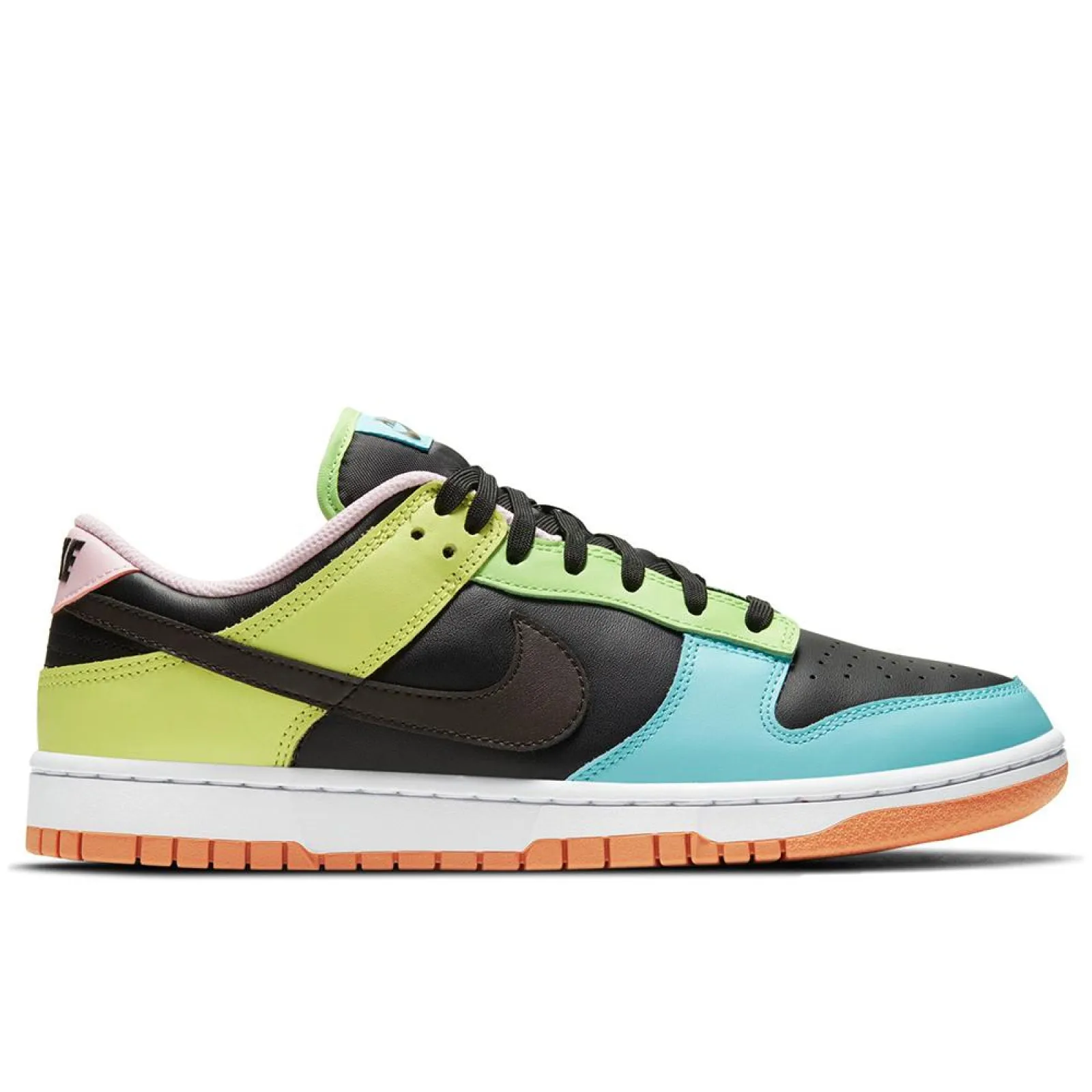 Nike Dunk Low SE ''Free.99''