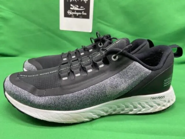 Nike Epic React Shield Black/White/Cool Grey AV4048-001 ...