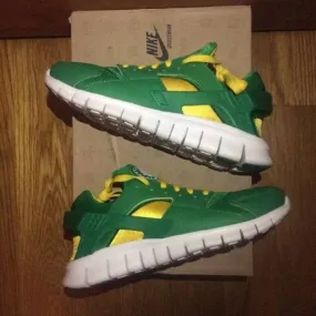 Nike Huarache Run 2012 Oregon Ducks Men 8/Women 9.5 jordan.1