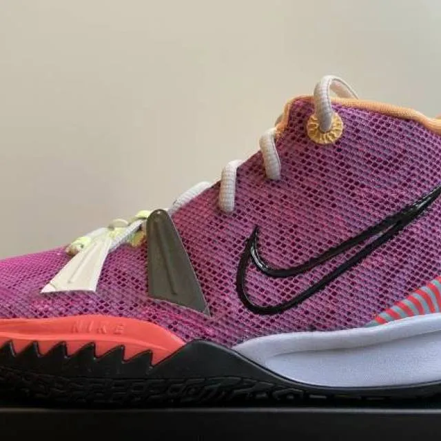 Nike Kyrie 7 GS Creator