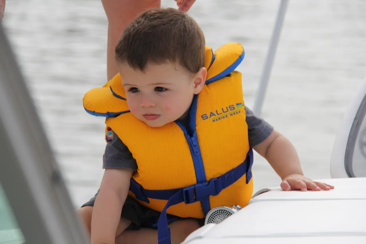 Salus Marine Nimbus Vest Gold