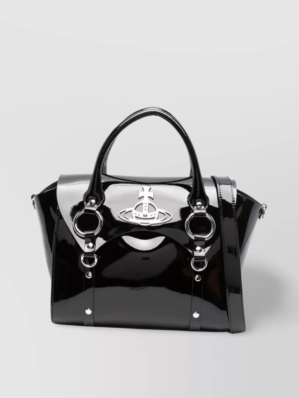 Vivienne Westwood   Patent leather shoulder bag